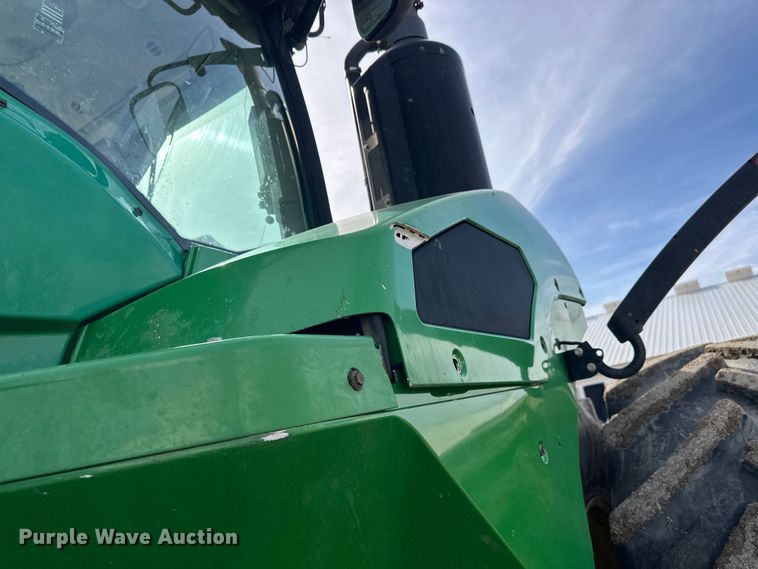 image for item FK1777 2015 John Deere 9570R Scraper Special 4WD tractor