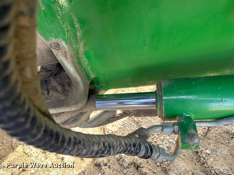 image for item FK1777 2015 John Deere 9570R Scraper Special 4WD tractor