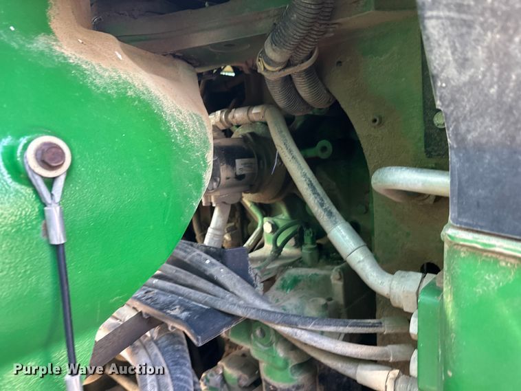 image for item FK1777 2015 John Deere 9570R Scraper Special 4WD tractor