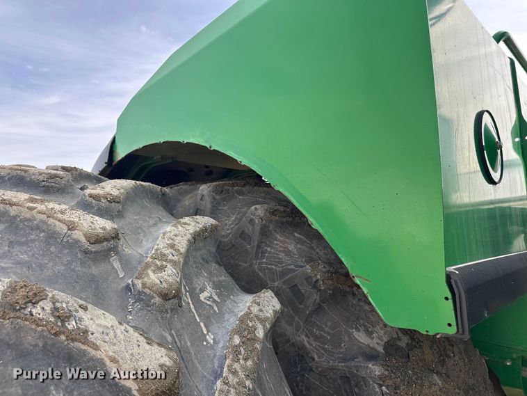 image for item FK1777 2015 John Deere 9570R Scraper Special 4WD tractor