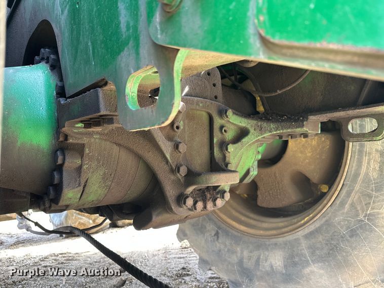 image for item FK1777 2015 John Deere 9570R Scraper Special 4WD tractor