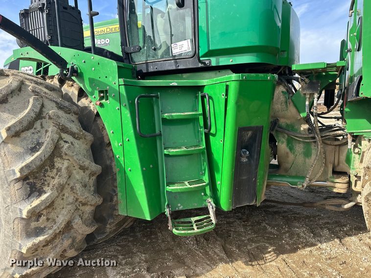 image for item FK1777 2015 John Deere 9570R Scraper Special 4WD tractor