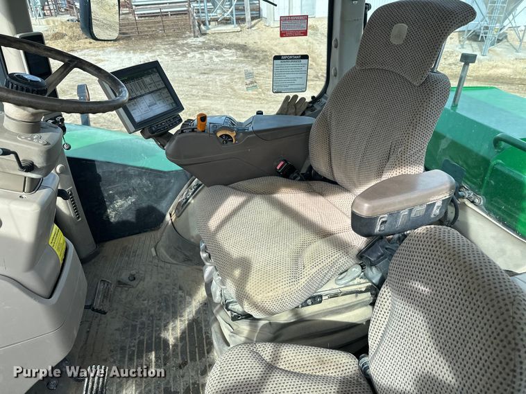 image for item FK1777 2015 John Deere 9570R Scraper Special 4WD tractor