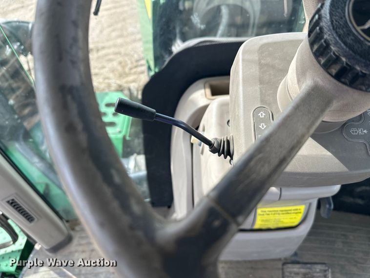 image for item FK1777 2015 John Deere 9570R Scraper Special 4WD tractor