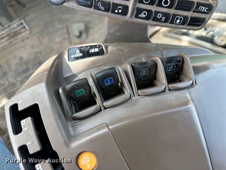 image for item FK1777 2015 John Deere 9570R Scraper Special 4WD tractor