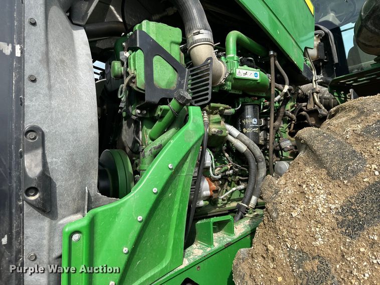 image for item FK1777 2015 John Deere 9570R Scraper Special 4WD tractor