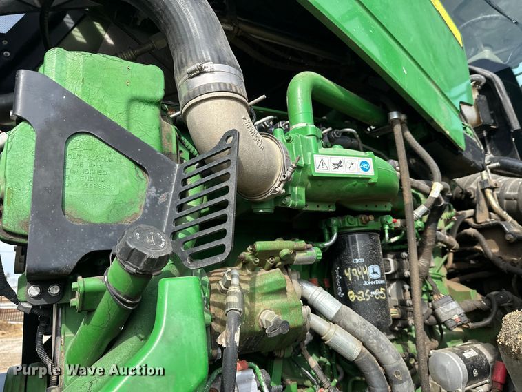 image for item FK1777 2015 John Deere 9570R Scraper Special 4WD tractor