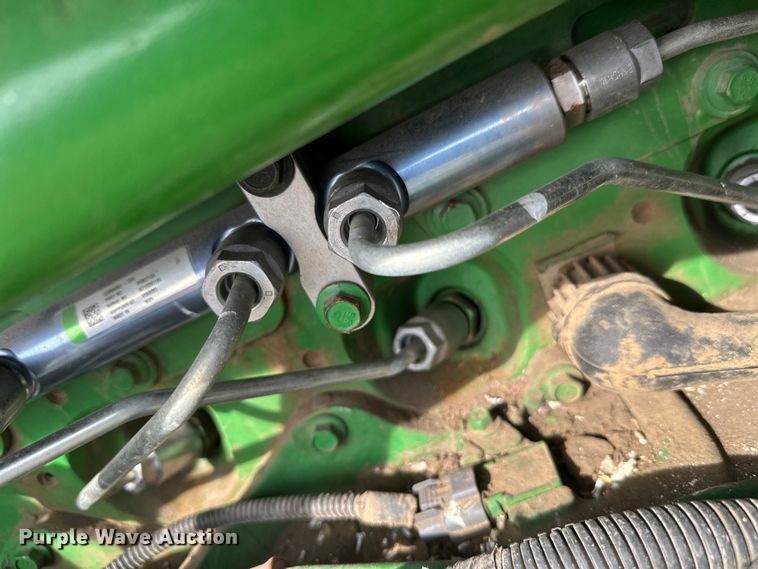 image for item FK1777 2015 John Deere 9570R Scraper Special 4WD tractor