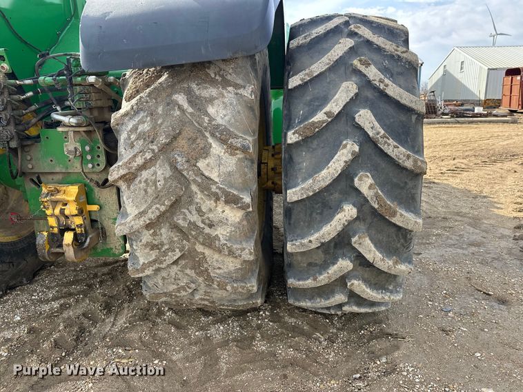 image for item FK1777 2015 John Deere 9570R Scraper Special 4WD tractor