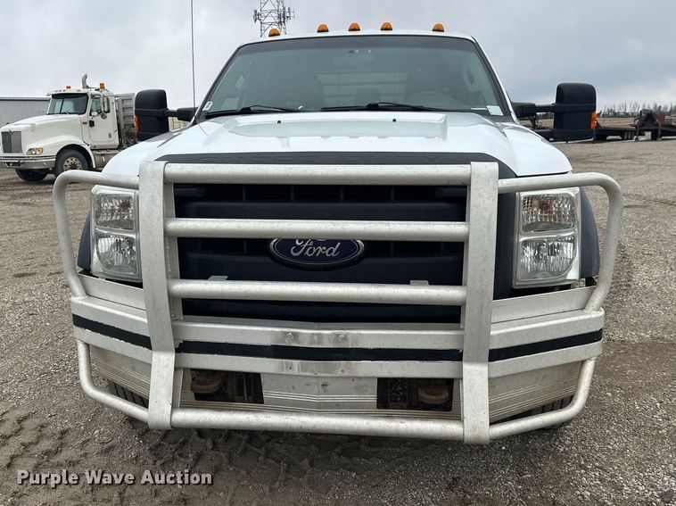 image for item FK1780 2014 Ford F450 Super Duty Crew Cab flatbed truck