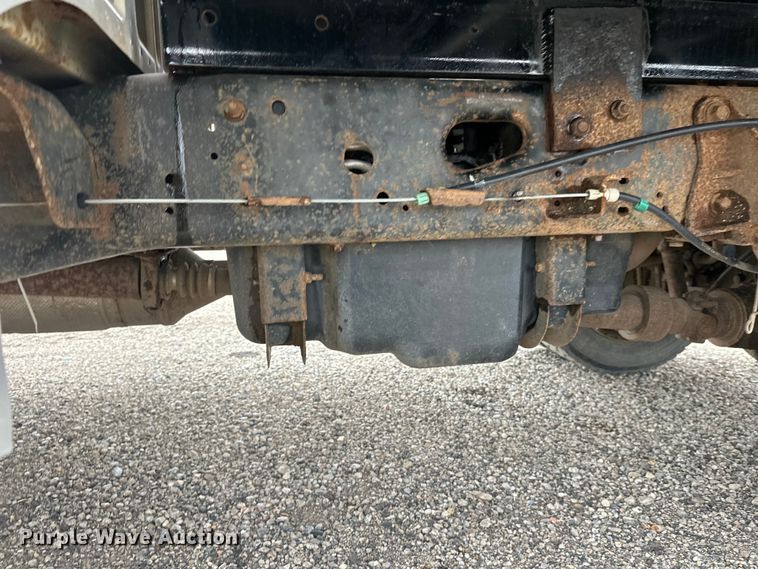 image for item FK1780 2014 Ford F450 Super Duty Crew Cab flatbed truck