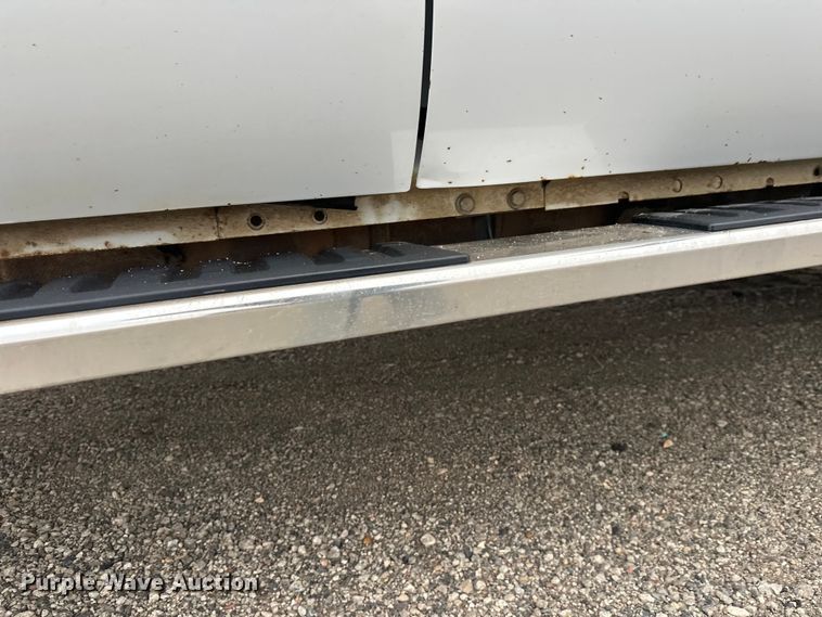 image for item FK1780 2014 Ford F450 Super Duty Crew Cab flatbed truck