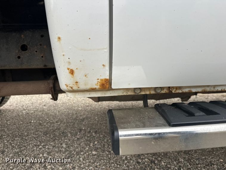 image for item FK1780 2014 Ford F450 Super Duty Crew Cab flatbed truck