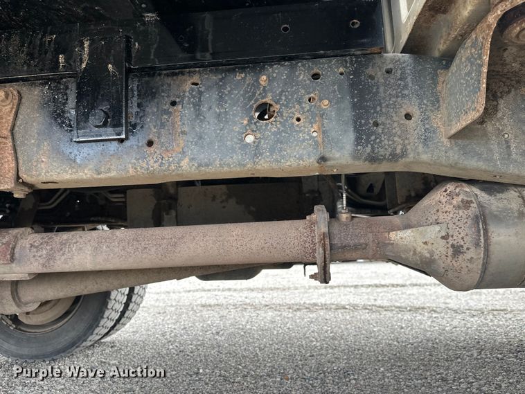 image for item FK1780 2014 Ford F450 Super Duty Crew Cab flatbed truck