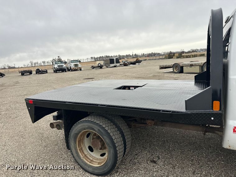 image for item FK1780 2014 Ford F450 Super Duty Crew Cab flatbed truck