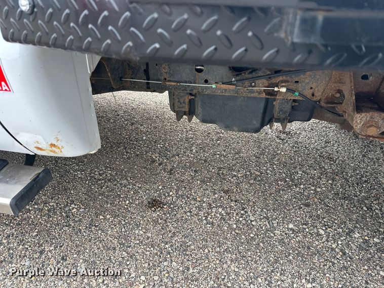 image for item FK1780 2014 Ford F450 Super Duty Crew Cab flatbed truck