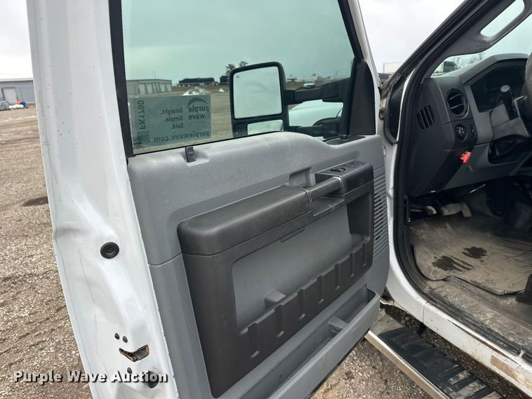 image for item FK1780 2014 Ford F450 Super Duty Crew Cab flatbed truck