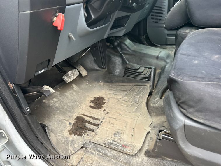 image for item FK1780 2014 Ford F450 Super Duty Crew Cab flatbed truck