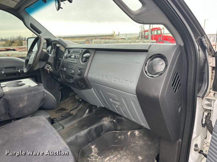 image for item FK1780 2014 Ford F450 Super Duty Crew Cab flatbed truck