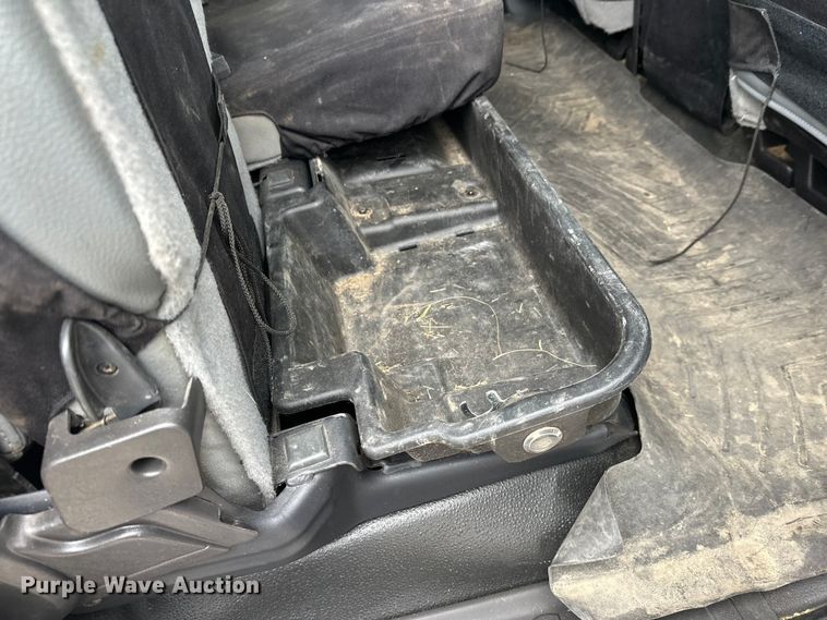 image for item FK1780 2014 Ford F450 Super Duty Crew Cab flatbed truck