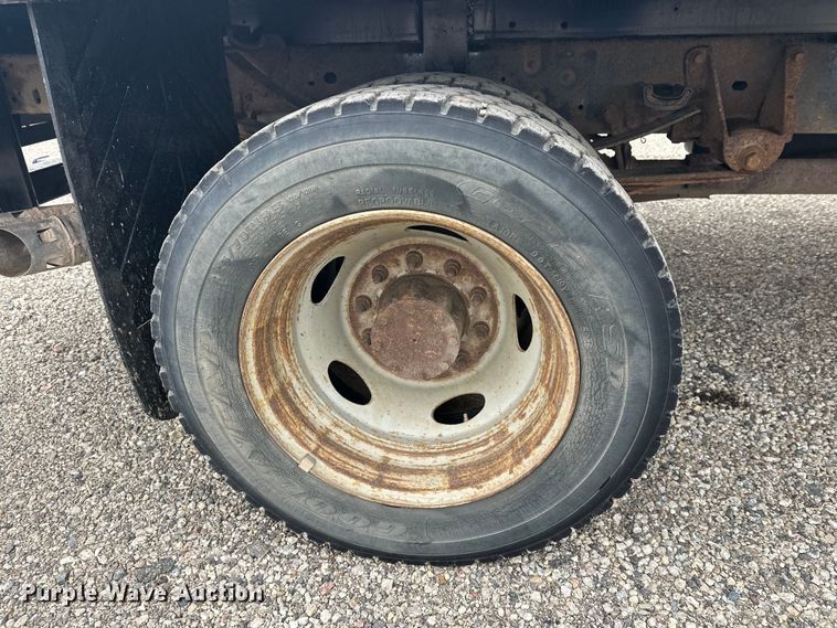 image for item FK1780 2014 Ford F450 Super Duty Crew Cab flatbed truck