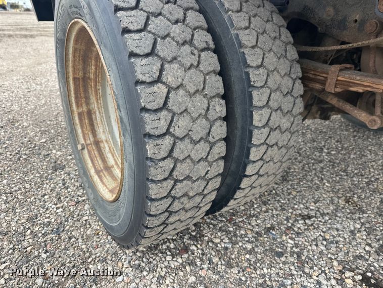 image for item FK1780 2014 Ford F450 Super Duty Crew Cab flatbed truck