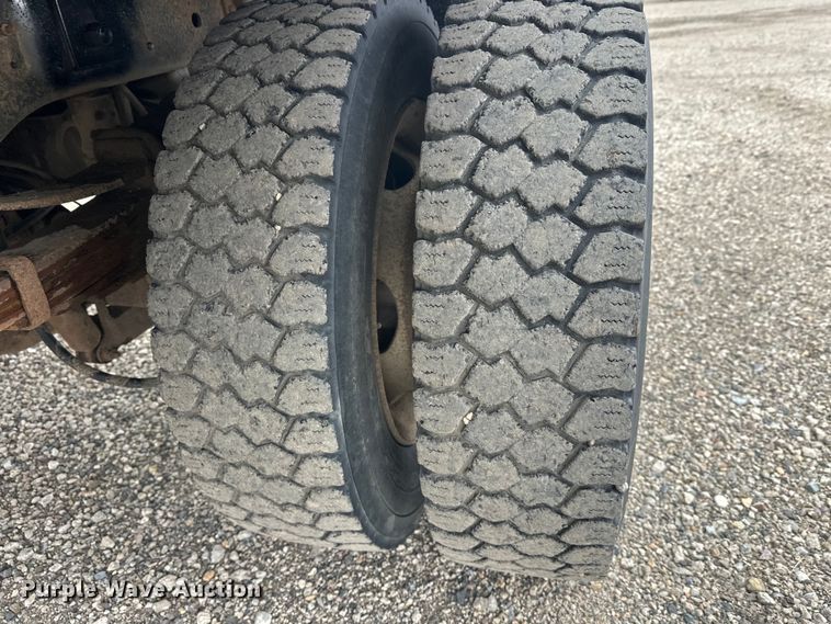 image for item FK1780 2014 Ford F450 Super Duty Crew Cab flatbed truck