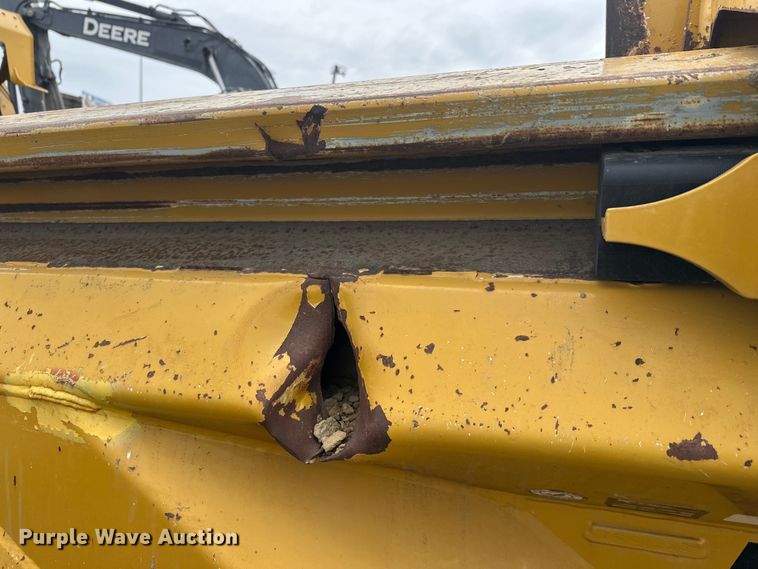 image for item FK1781 2016 K-Tec 1233 scraper