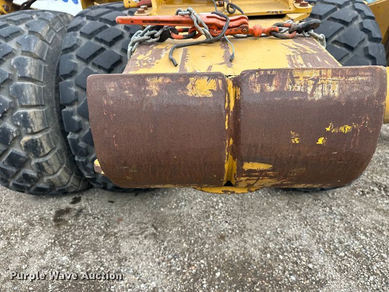 image for item FK1781 2016 K-Tec 1233 scraper