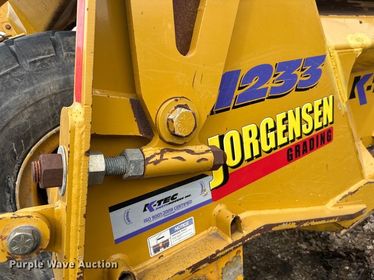 image for item FK1781 2016 K-Tec 1233 scraper