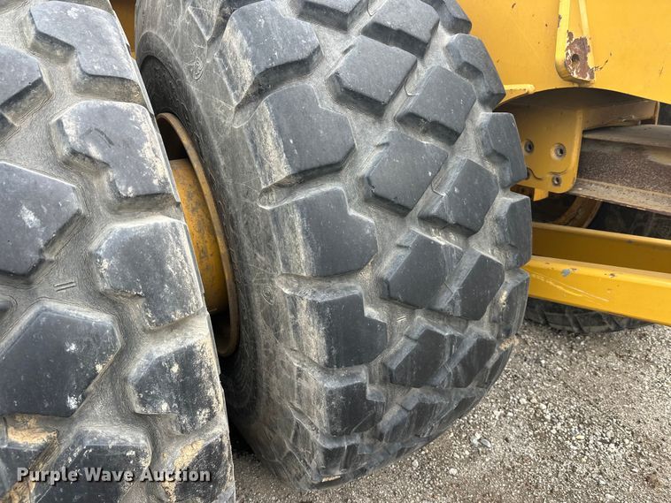 image for item FK1781 2016 K-Tec 1233 scraper