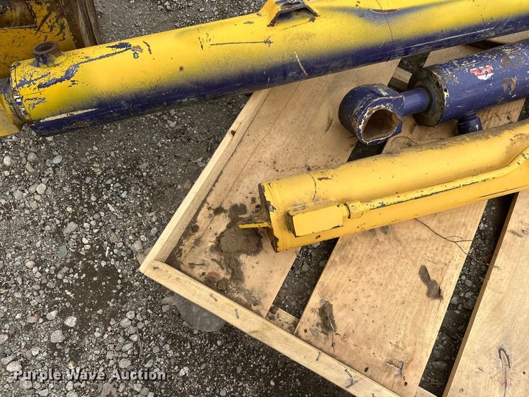 image for item FK1781 2016 K-Tec 1233 scraper