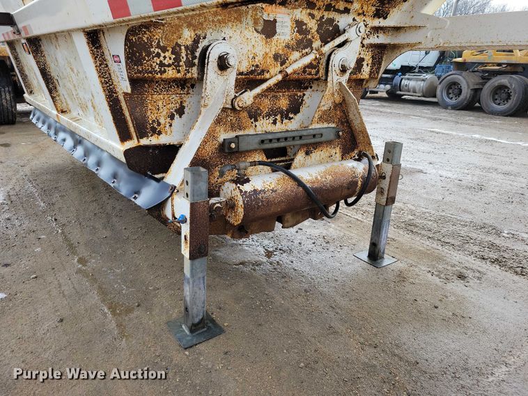 image for item NK9850 2012 Manac LBD42 bottom dump trailer