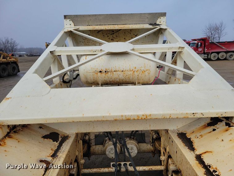 image for item NK9850 2012 Manac LBD42 bottom dump trailer