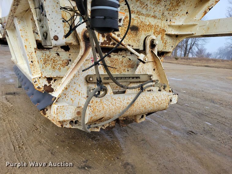 image for item NK9850 2012 Manac LBD42 bottom dump trailer