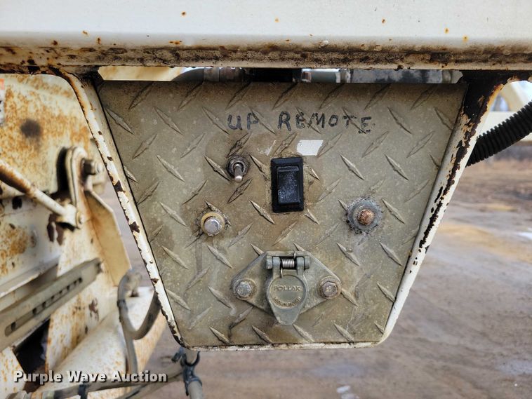 image for item NK9850 2012 Manac LBD42 bottom dump trailer