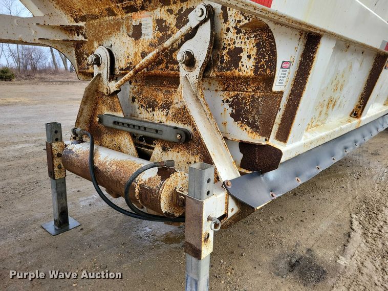 image for item NK9850 2012 Manac LBD42 bottom dump trailer