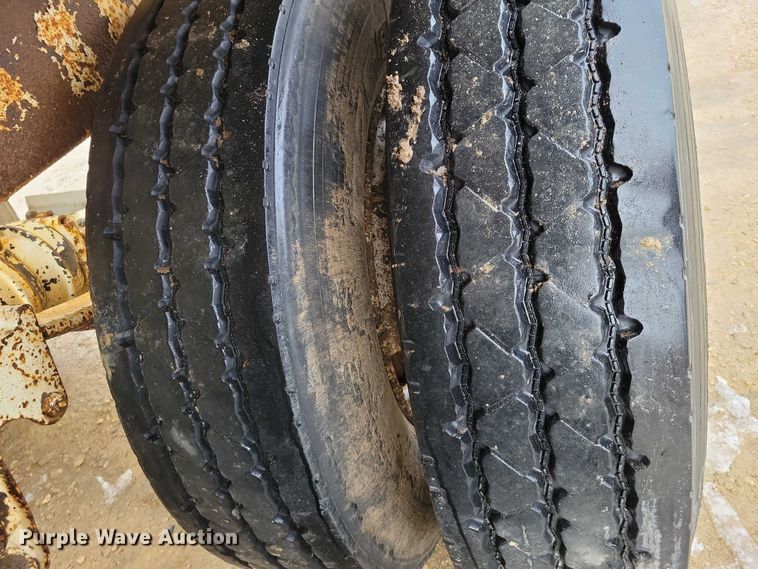 image for item NK9850 2012 Manac LBD42 bottom dump trailer