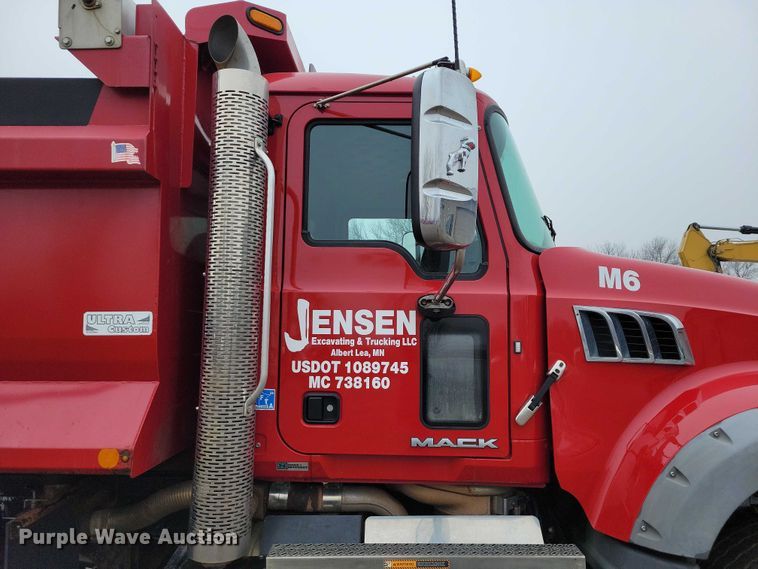 image for item NK9851 2017 Mack Granite GU713 dump truck