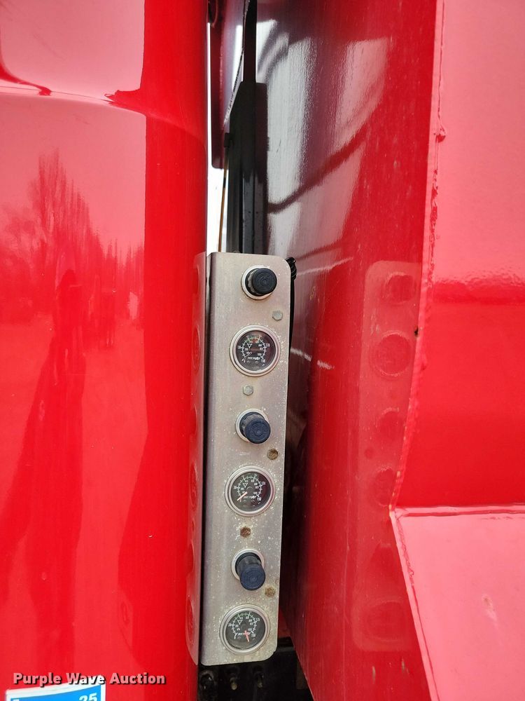 image for item NK9851 2017 Mack Granite GU713 dump truck