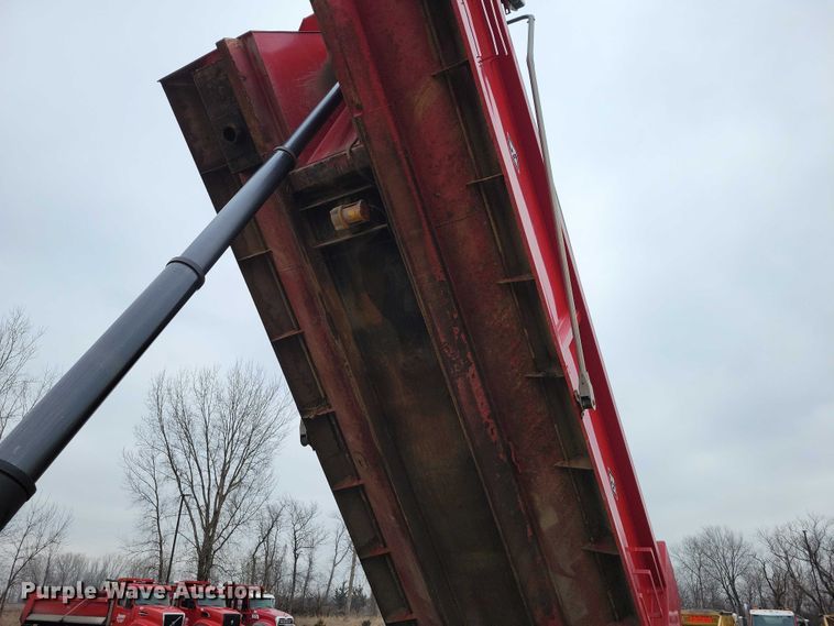 image for item NK9851 2017 Mack Granite GU713 dump truck