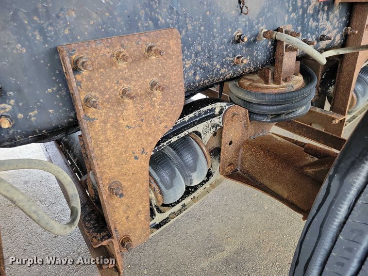 image for item NK9851 2017 Mack Granite GU713 dump truck