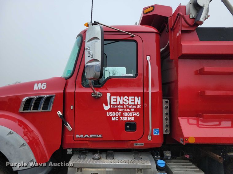 image for item NK9851 2017 Mack Granite GU713 dump truck