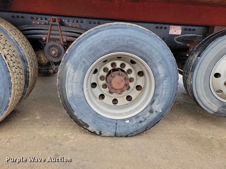 image for item NK9851 2017 Mack Granite GU713 dump truck