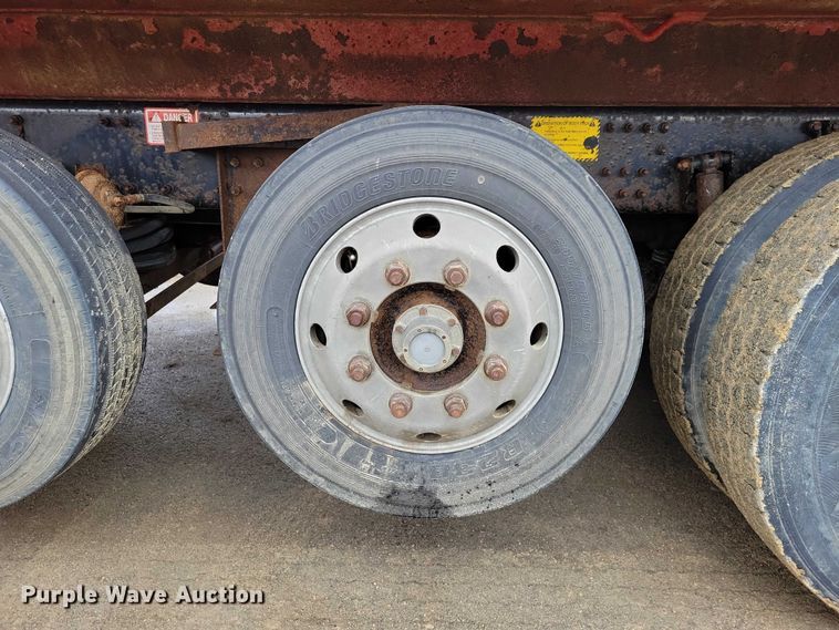 image for item NK9851 2017 Mack Granite GU713 dump truck