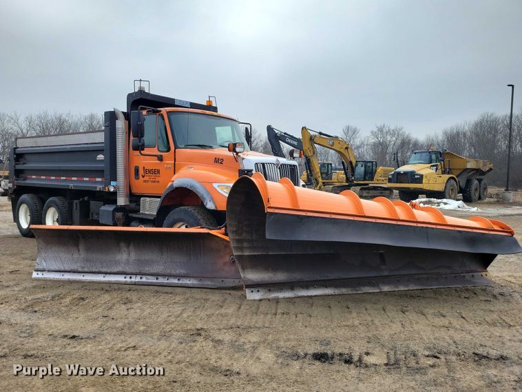 image for item NK9852 2006 International 7600 dump truck