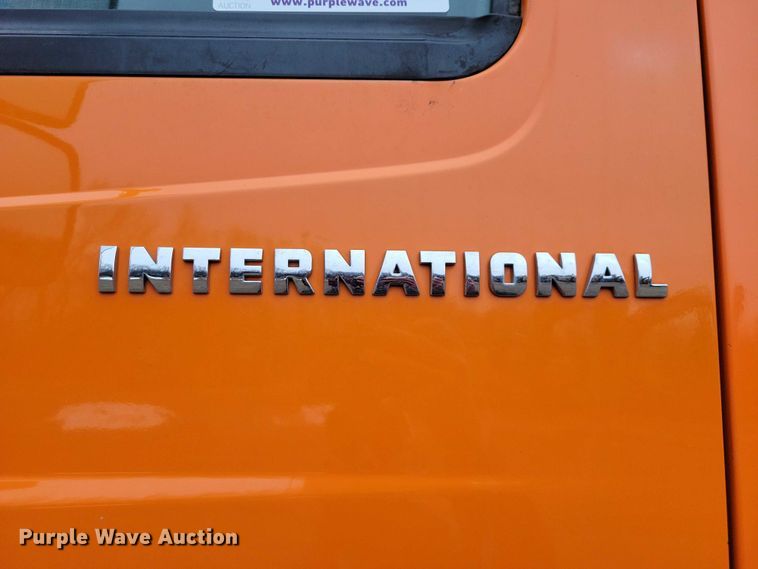 image for item NK9852 2006 International 7600 dump truck