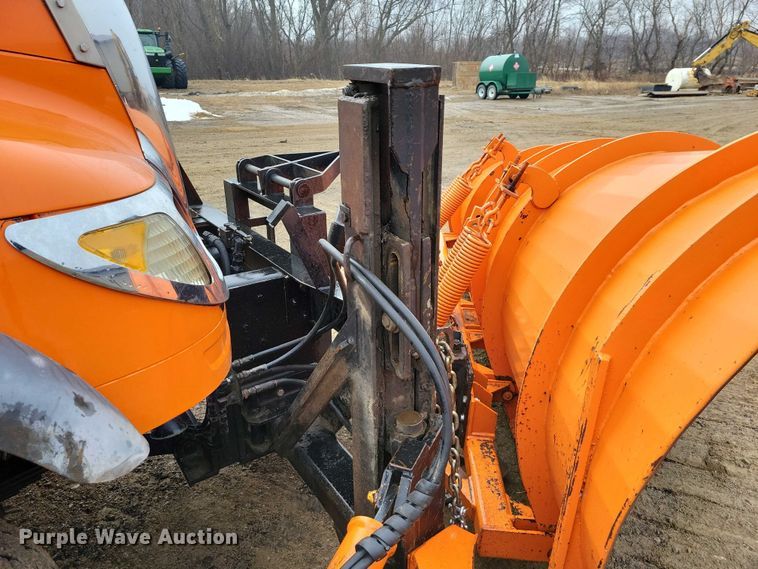 image for item NK9852 2006 International 7600 dump truck