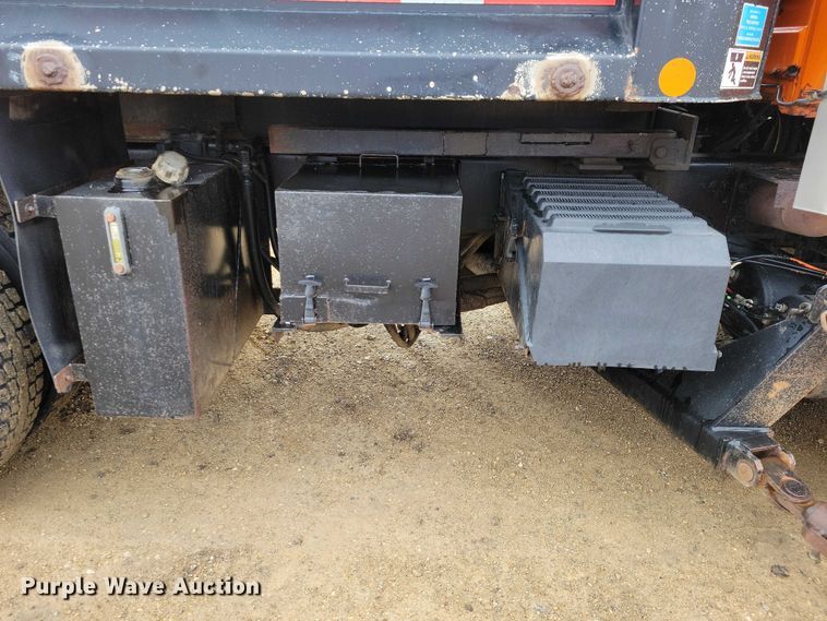 image for item NK9852 2006 International 7600 dump truck