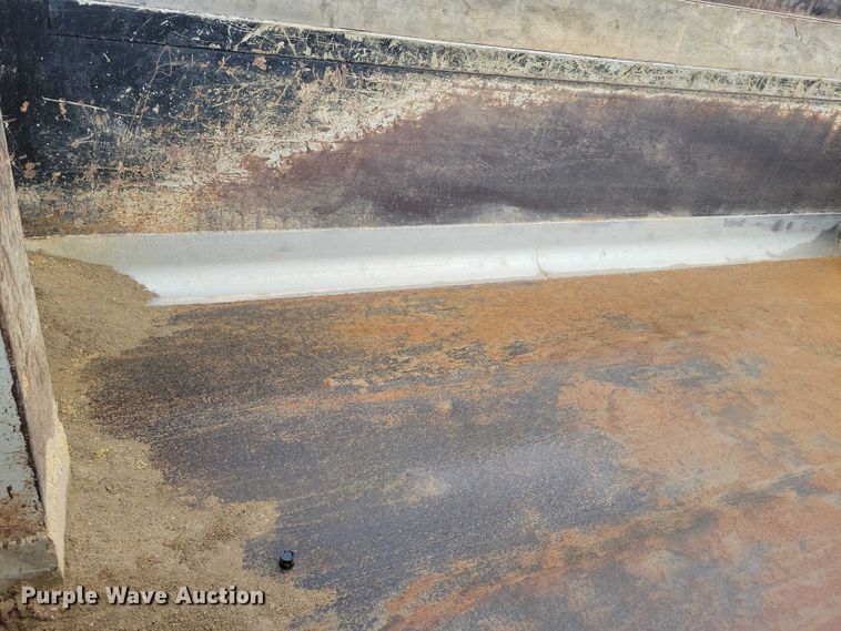 image for item NK9852 2006 International 7600 dump truck